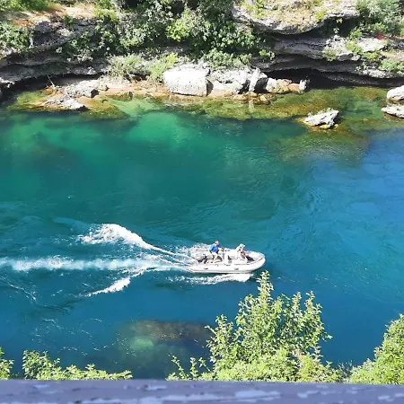 בית נופש Ema *